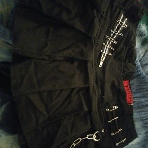 Trap skirt hot topic